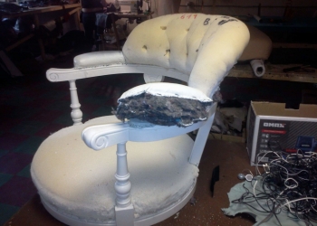 Мастера для перетяжки мебели